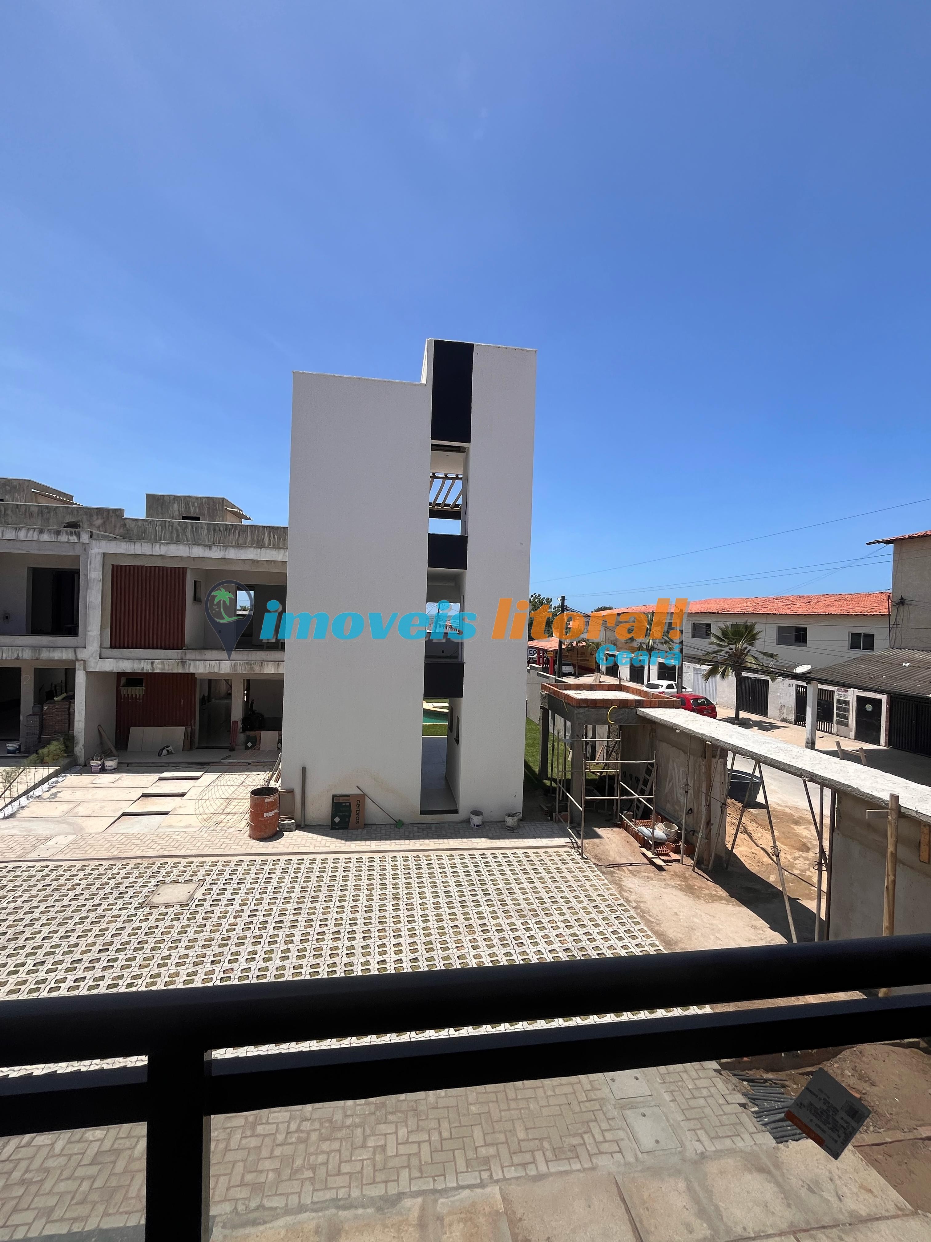CASA DUPLEX EM CONDOMÍNIO