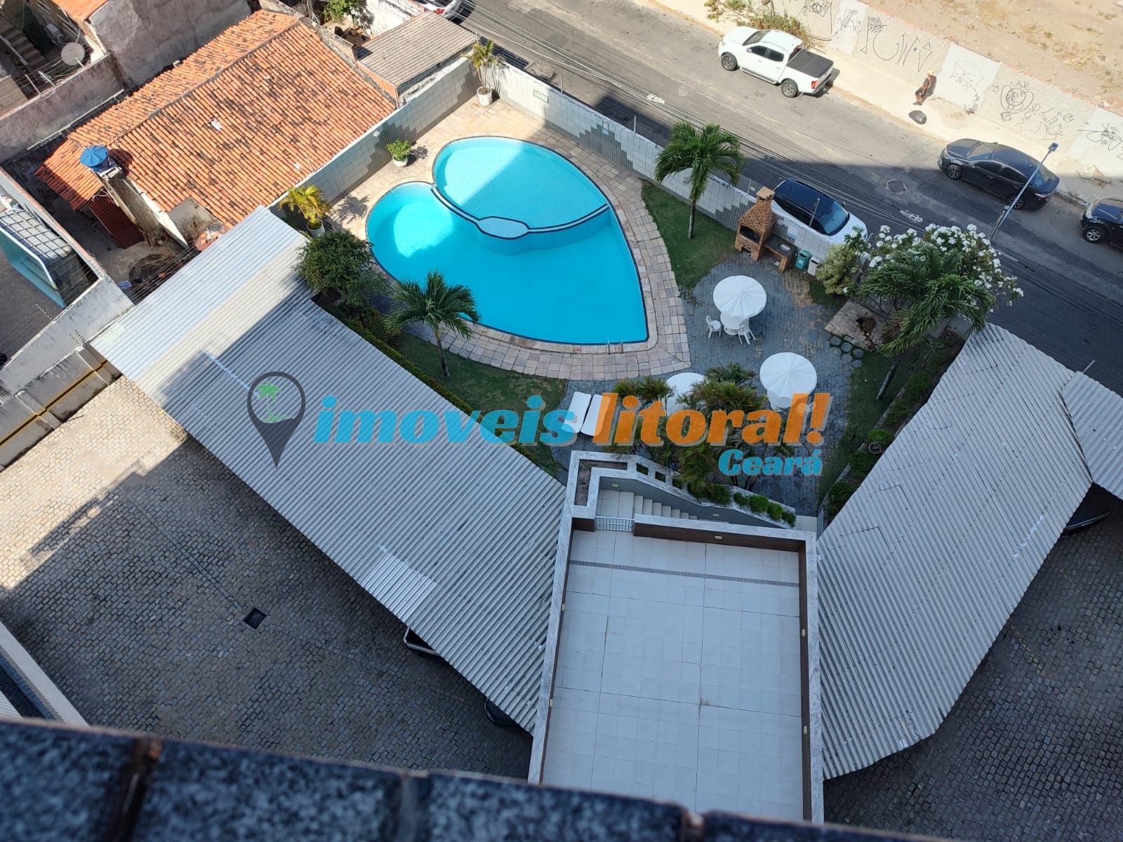 APARTAMENTO NA VARJOTA