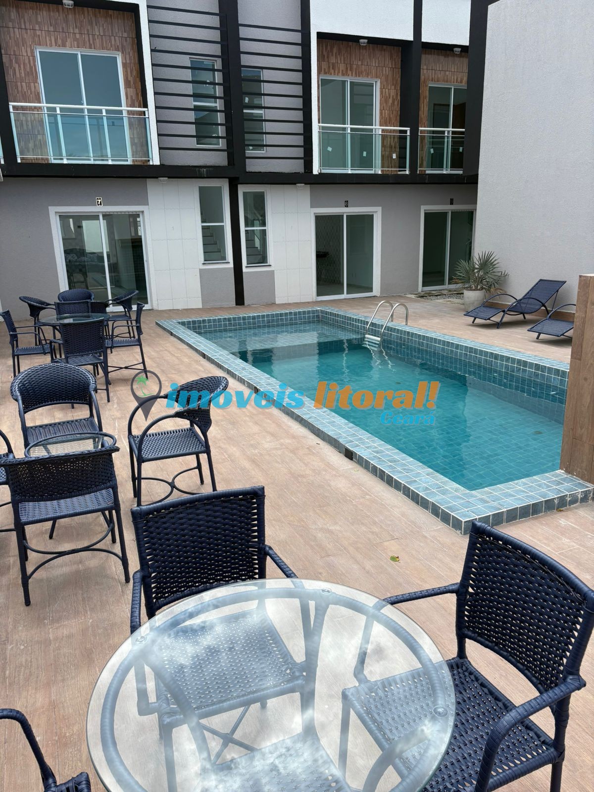 CASA DUPLEX CUMBUCO