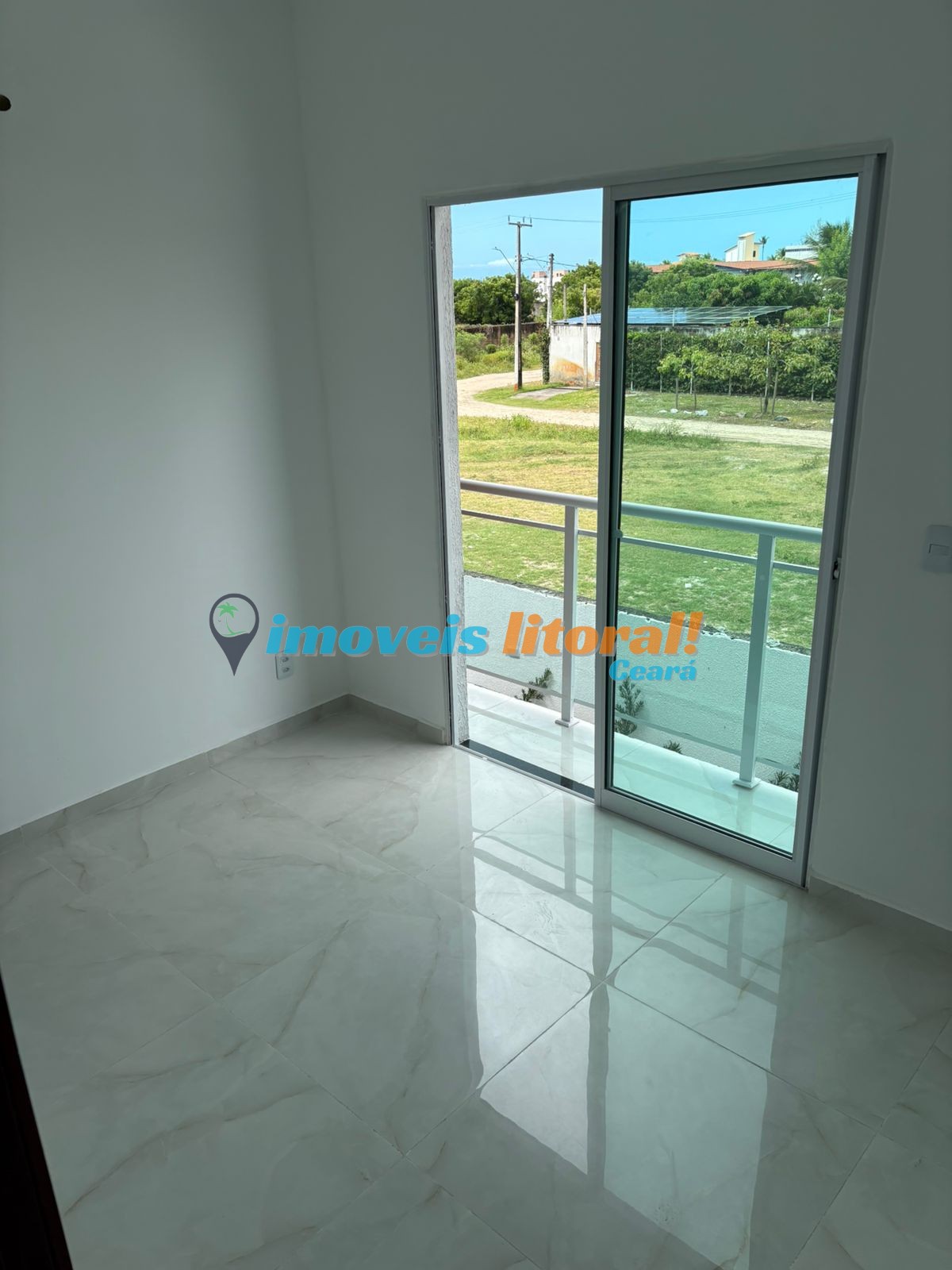 CASA DUPLEX CUMBUCO