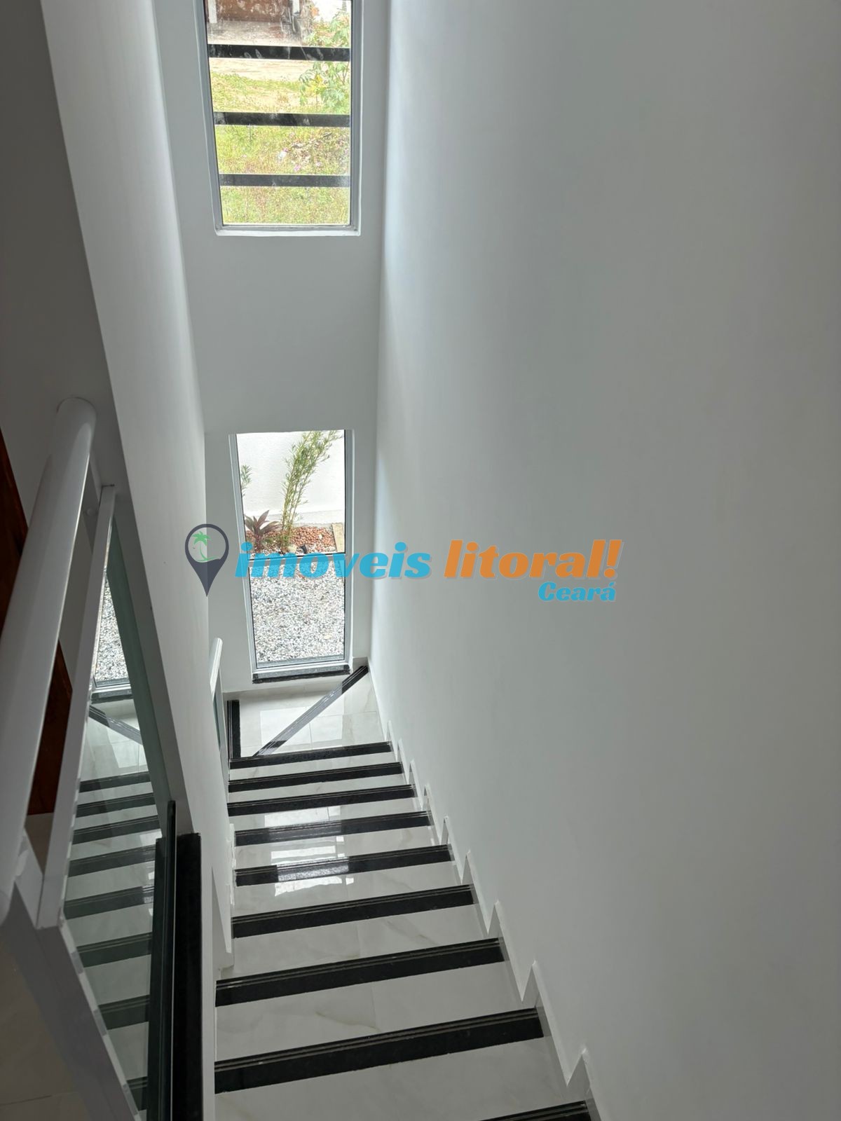 CASA DUPLEX CUMBUCO