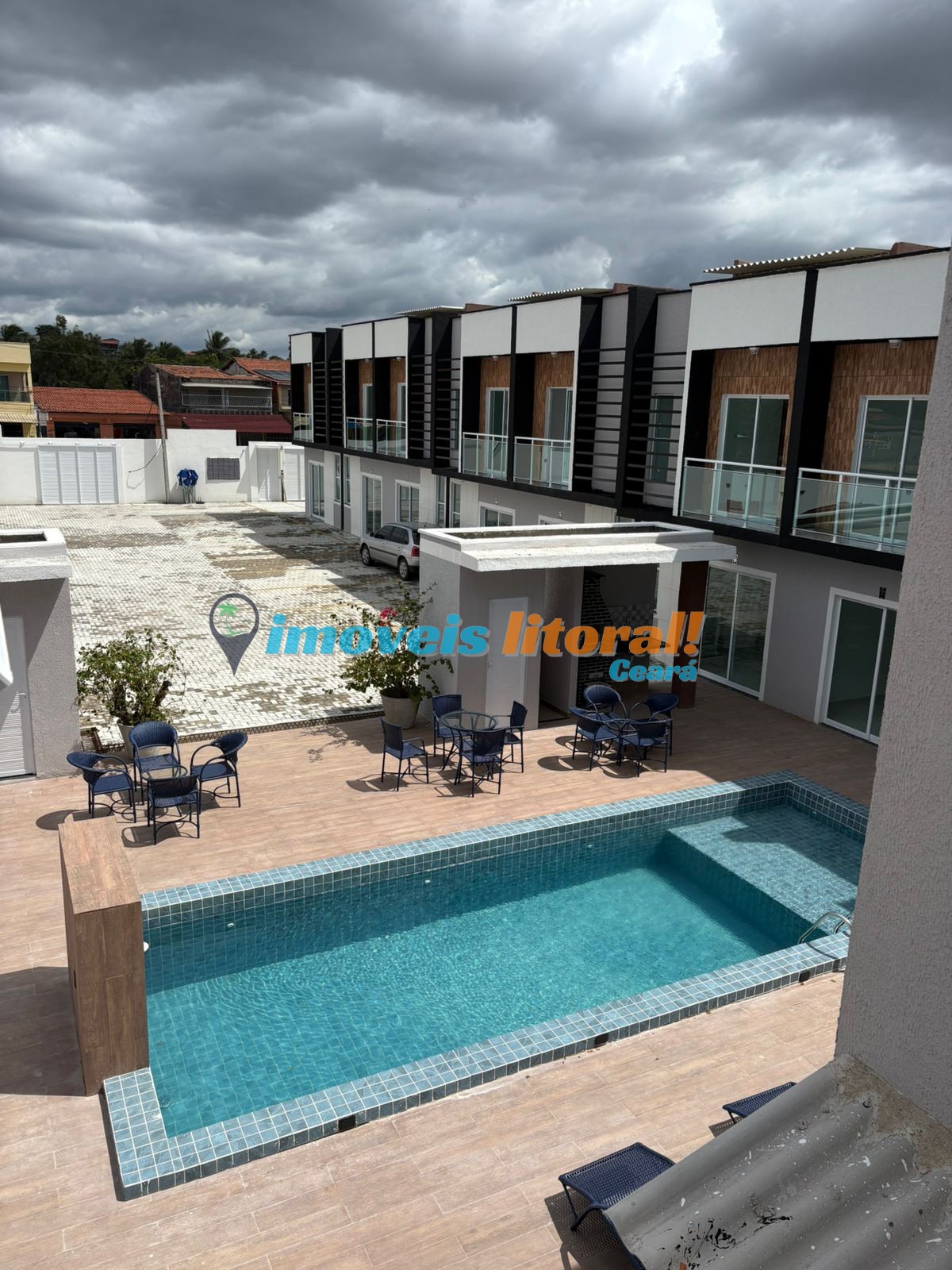 CASA DUPLEX CUMBUCO
