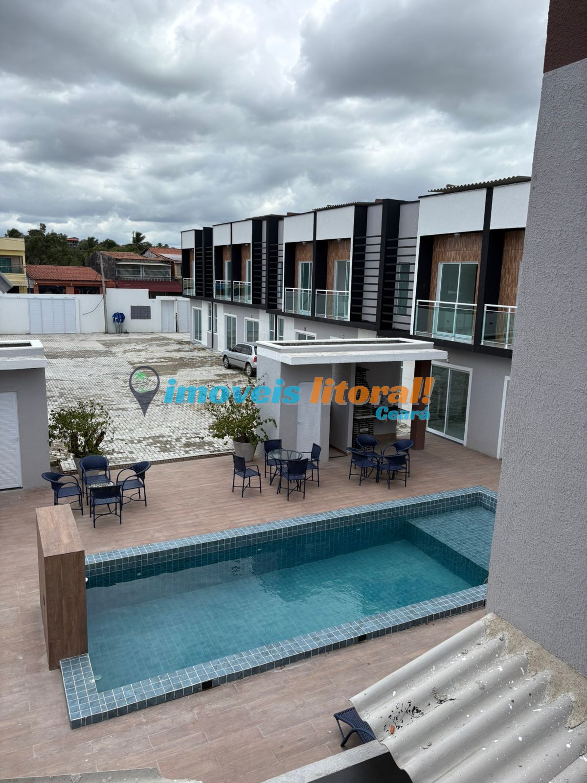 CASA DUPLEX CUMBUCO