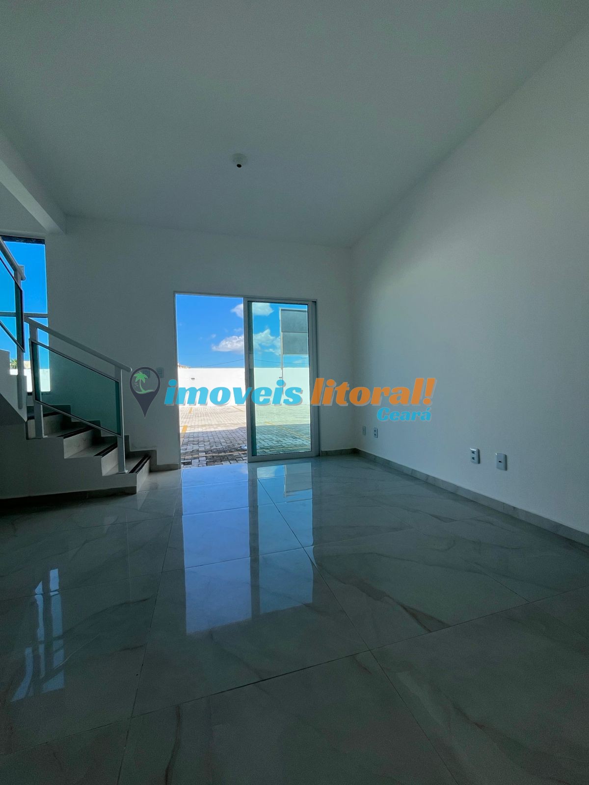 CASA DUPLEX CUMBUCO