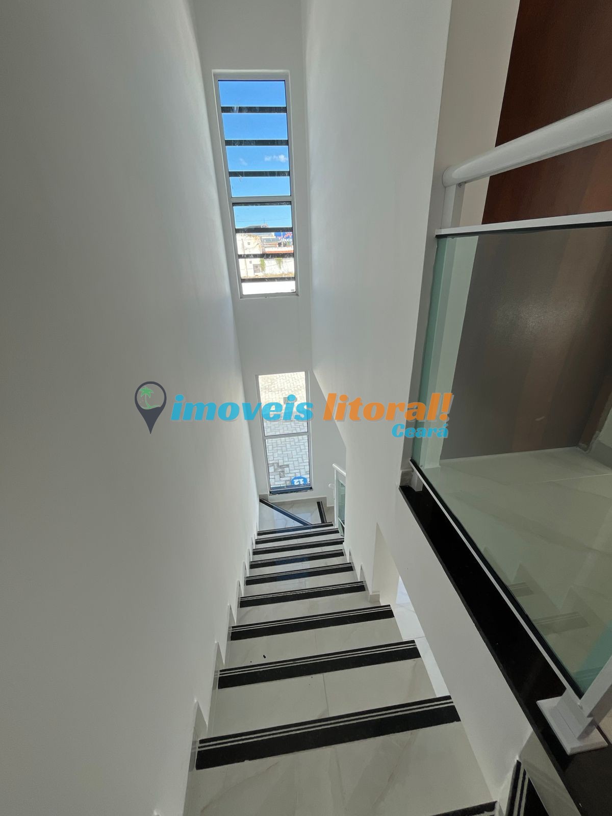 CASA DUPLEX CUMBUCO