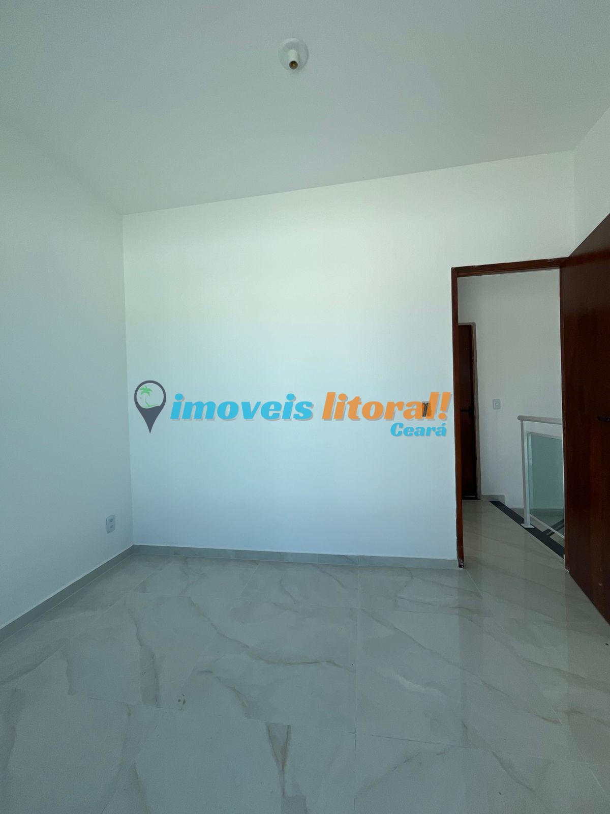 CASA DUPLEX CUMBUCO