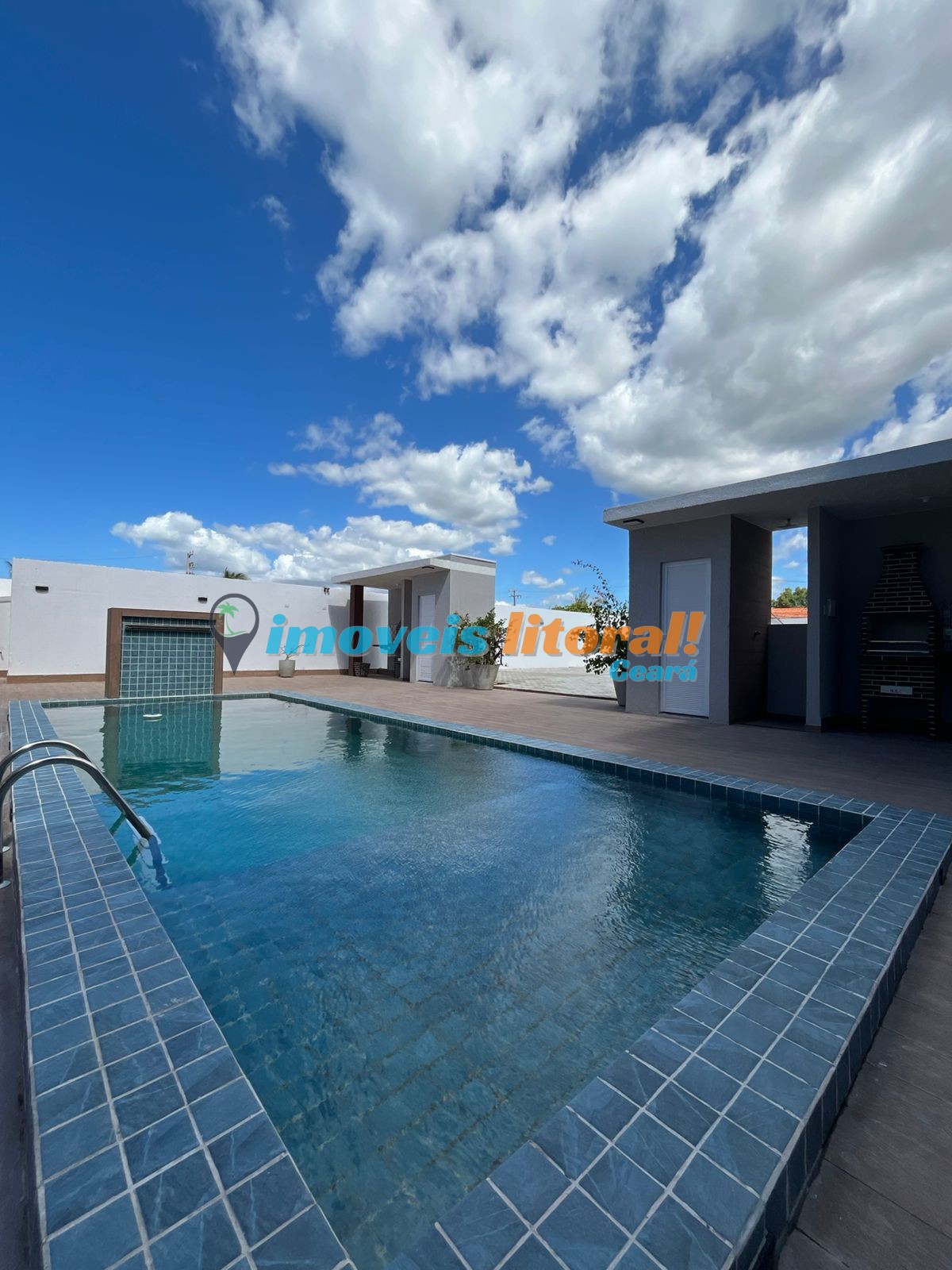 CASA DUPLEX CUMBUCO